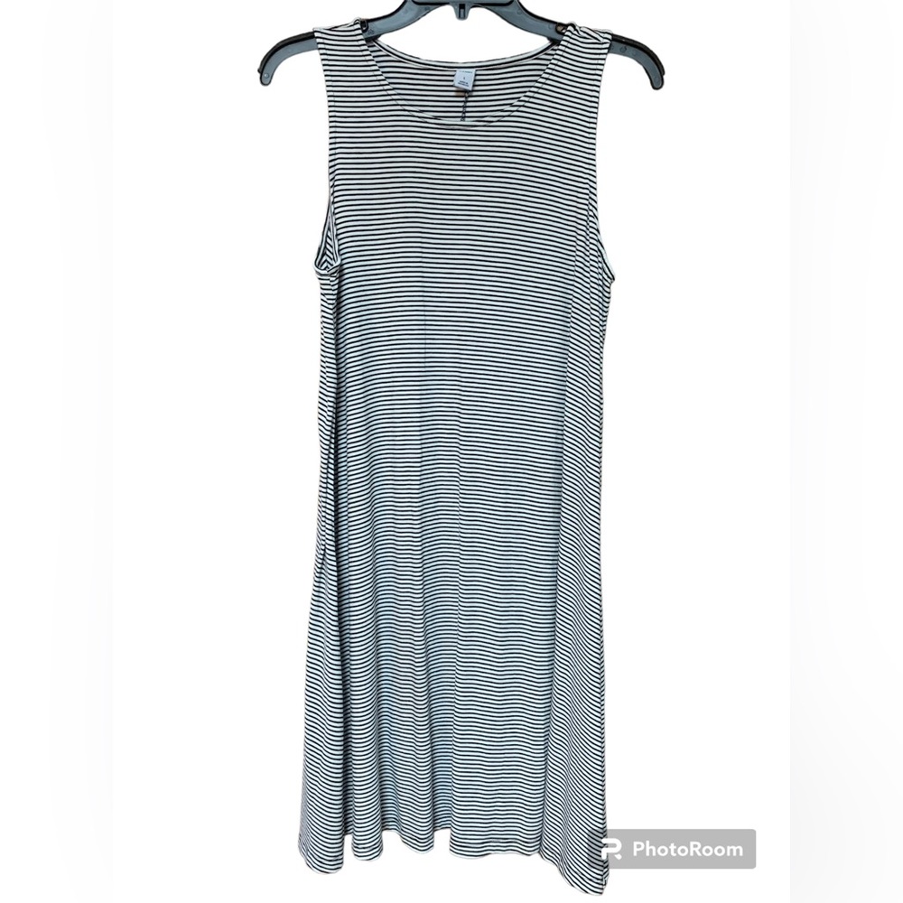 Old Navy sleeveless stripe Dress Sz Large